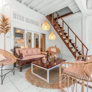 Villa London - Private 4 Bdr In Seminyak, Pool & Garden In Prime Location, Seminyak (Bali)